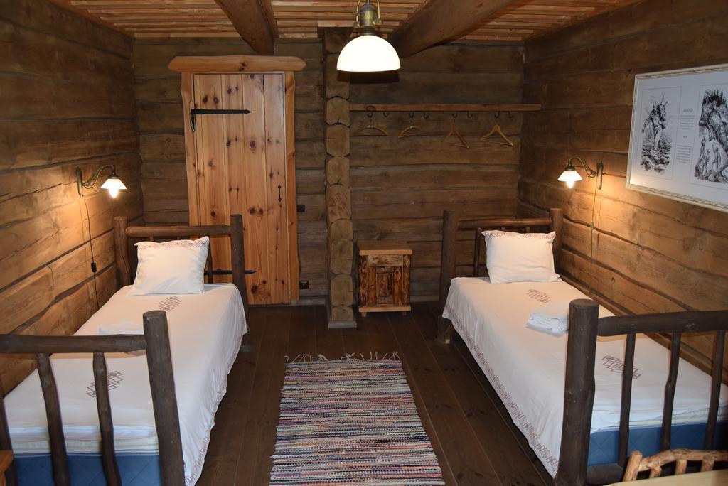 קורסארה Holiday Village Suur Toell מראה חיצוני תמונה
